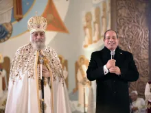 السيسي يشارك في احتفالات عيد الميلاد مطلع العام الحاليّ في كاتدرائيّة ميلاد المسيح-العاصمة الإداريّة الجديدة.