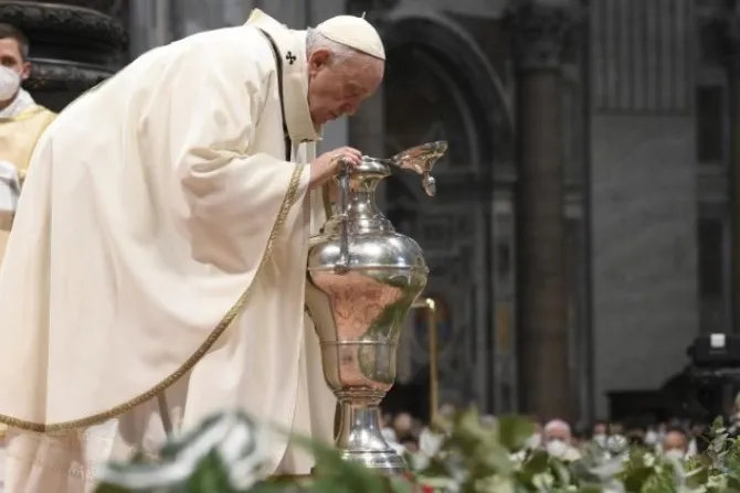 البابا فرنسيس في قداس تبريك الزيوت المقدّسة-صورة