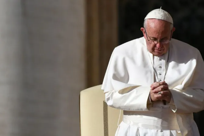 تُركِّز طريقة البابا فرنسيس على تخصيص نيّة صلاة معيّنة لكلّ إصبع