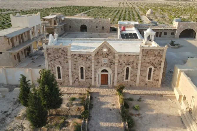 دير القدّيس إليان في مدينة القريتين-سوريا