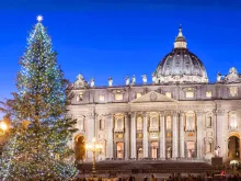 تكتسب روما سحرًا مضاعفًا في زمن الميلاد