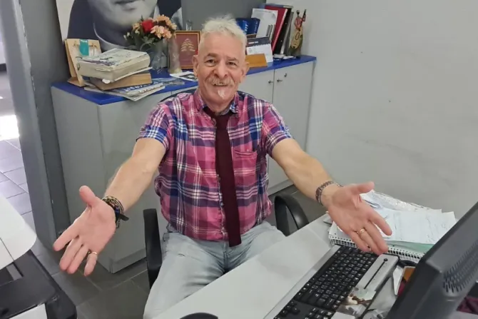 داني تيناوي