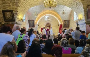 الاحتفال بعيد القدّيسة آنا وإعادة تكريس كنيستها في بلدة اليعقوبيّة-ريف إدلب مصدر الصورة: محافظة إدلب