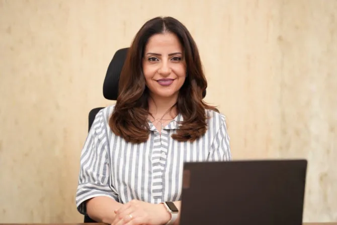 ميرا أبي نادر