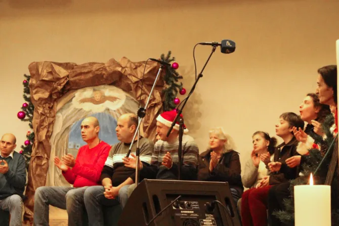 حفل ميلاديّ في مستشفى الصليب للأمراض النفسية والعقلية في جلّ الديب-بقنّايا، لبنان