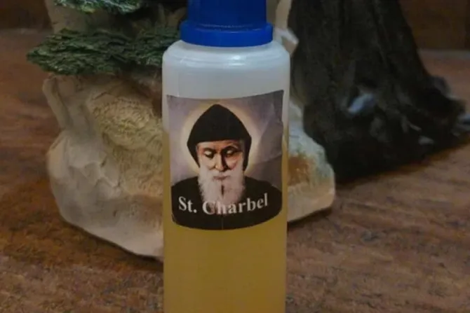 يُعَدّ القدّيس شربل من أكثر القدّيسين الذين ارتبطت أسماؤهم بالمعجزات في تاريخ الكنيسة