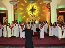 جانبٌ من أمسية التراتيل في كنيسة القلب الأقدس الكلدانيّة-بغداد، العراق