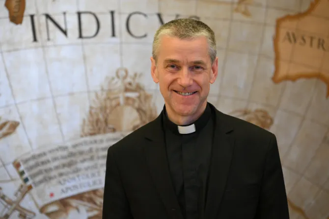 تعيين المونسنيور ميروسواف ستانيسواف فاخوفسكي سفيرًا بابويًّا في العراق