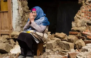 الصلاة تُصفّي نظرتنا لندرك أثر الروابط الإنسانيّة مصدر الصورة: Kharaim Pavlo/Shutterstock