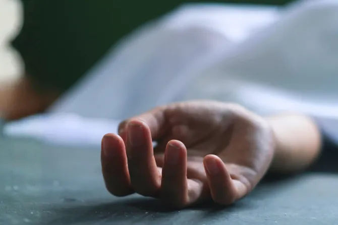 الانتحار صرخة صامتة ناجمة من ألم عميق