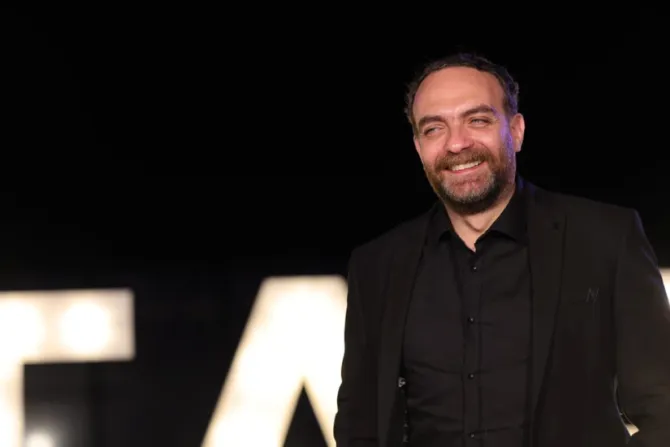 طوني البايع