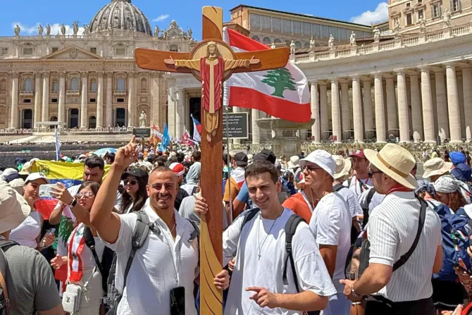 حجّاج لبنانيّون مشاركون بيوبيل الشباب في روما