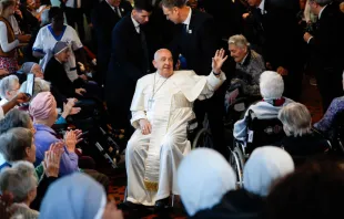 البابا فرنسيس في إحدى محطّات رحلته الرسوليّة إلى بلجيكا مصدر الصورة: دانييل إيبانيز/آسي مينا