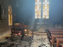 لقطة شاشة من فيديو يوثّق آثار التخريب في كنيسة مار بولس-قرية رضيمة اللواء، السويداء