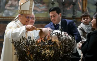 البابا لاوون الرابع عشر يترأّس قدّاسًا إلهيًّا في عيد عماد الربّ في الفاتيكان مصدر الصورة: فاتيكان ميديا