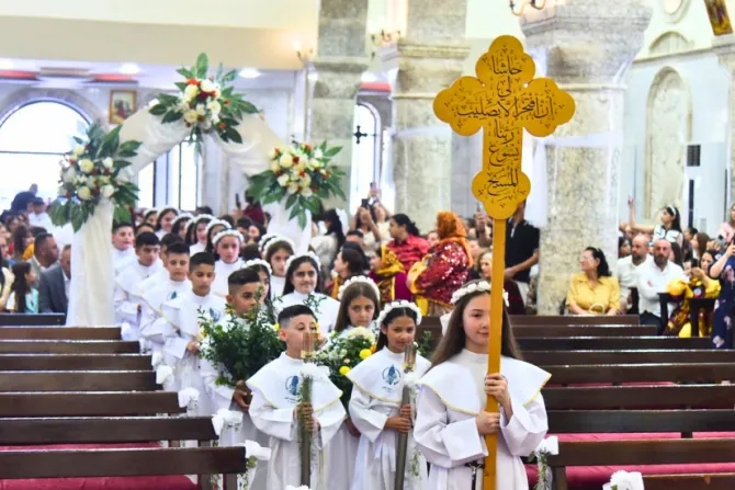 التناول الأوّل في كنائس العراق - بغديدا