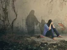 الاكتئاب يُشعِر الشخص بحزن عميق وبفقدان الاهتمام وانعدام القيمة