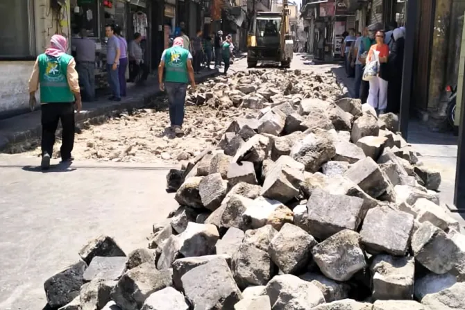 من أعمال إعادة تأهيل طُرق دمشق القديمة