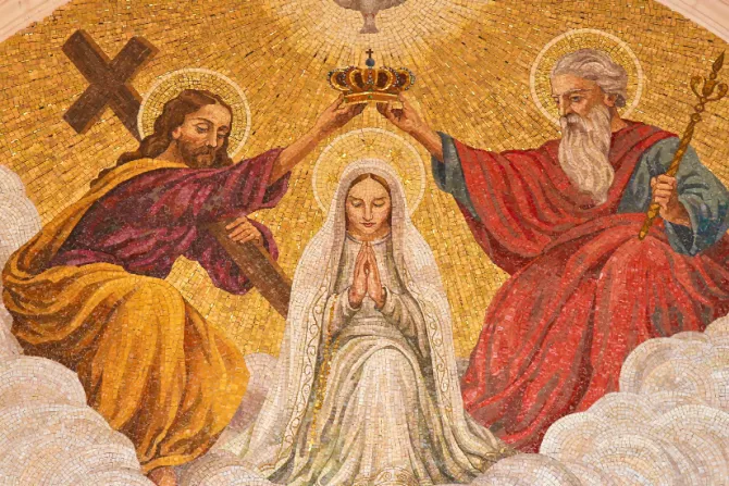 عقيدة «أمّ الله» هي أولى العقائد المريميّة وأساس التعليم الخاصّ بمريم في الإيمان المسيحيّ