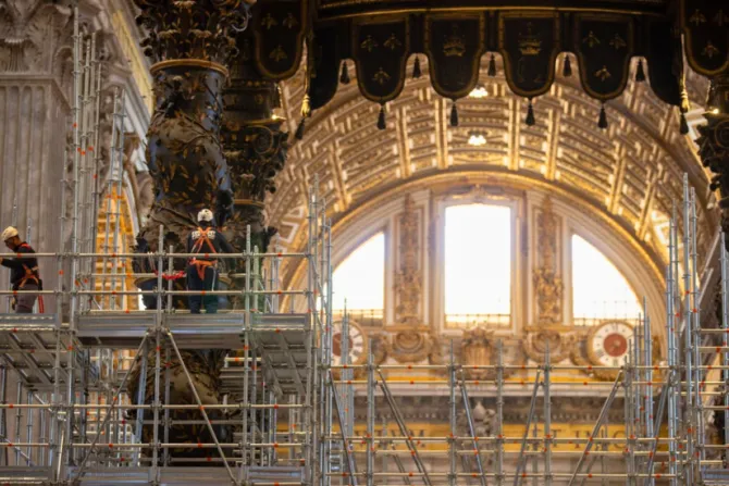 جانبٌ من أعمال الترميم في روما