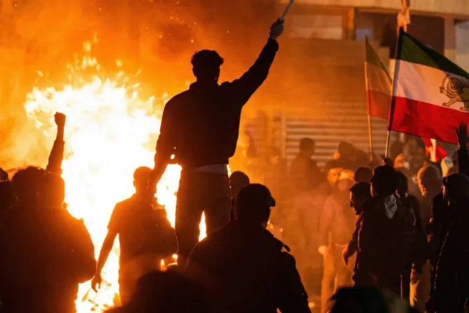 الاحتجاجات الغاضبة تتواصل في إيران ووضع المسيحيّين تحت المجهر