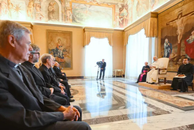 البابا لاوون الرابع عشر يلتقي هيئة كتّاب مجلّة «الحضارة الكاثوليكيّة» في القصر الرسوليّ الفاتيكانيّ اليوم