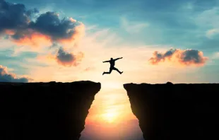 يستطيع الإيمان الحقيقيّ أن يُحوّل المستحيل إلى واقع حيّ مصدر الصورة: Gabriele Paoletti/Shutterstock