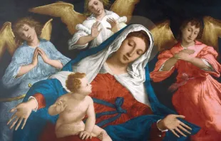 مريم أم الله المتجسِّد مصدر الصورة: Zvonimir Atletic/Shutterstock