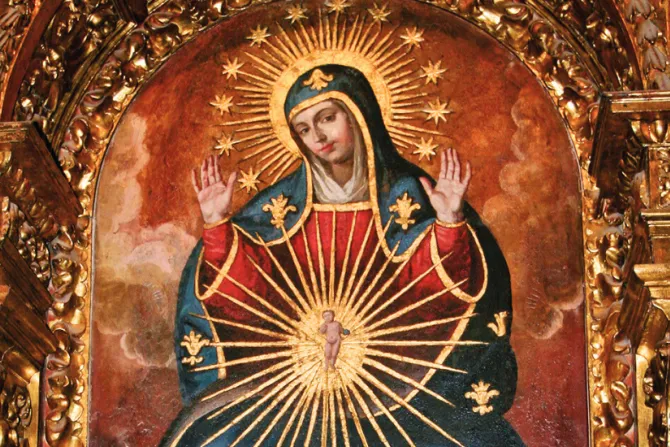 أمّنا مريم حاملة البشرى السارّة