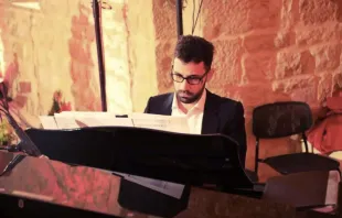 العازف والمؤلّف الموسيقيّ اللبنانيّ موريس غانم مصدر الصورة: موريس غانم