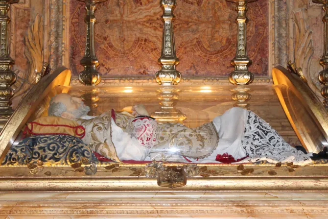 القدّيس يوحنّا ليوناردي