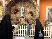 عائلة مسلمة تشكر العذراء على عطيّة طفل بعد حرمان طويل