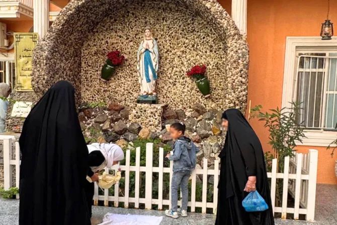 عائلة مسلمة تشكر العذراء على عطيّة طفل بعد حرمان طويل