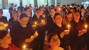 نفوسُنا تتغذّى بتناول جسد الربّ وقلوبُنا تبتهج بسماع كلمته مصدر الصورة: إذاعة صوت السلام