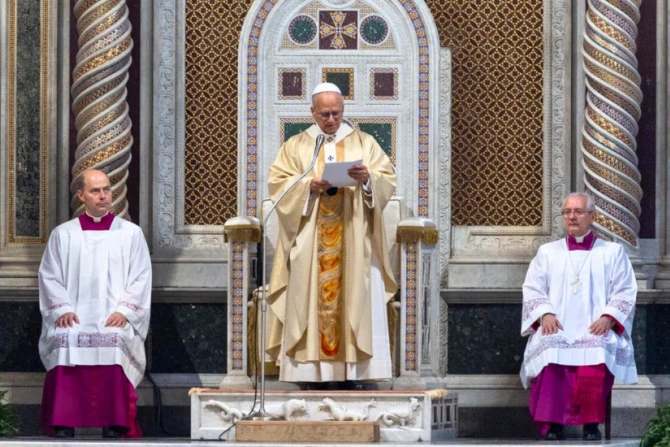 البابا لاوون الرابع عشر يترأّس قدّاسًا إلهيًّا في بازيليك القدّيس يوحنّا في اللاتران لمناسبة عيد تدشينها