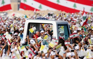 جانب من رحلة البابا بنديكتوس السادس عشر إلى لبنان مصدر الصورة: L'OSSERVATORE ROΜΑΝΟ