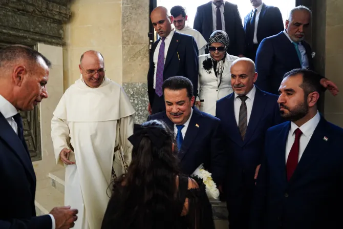 السودانيّ يُعيد افتتاح كنيستَي العذراء الطاهرة وسيّدة الساعة في الموصل