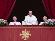 البابا فرنسيس يمنح مدينة روما والعالم بركته في عيد الميلاد