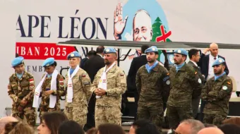 عناصر من قوّات «اليونيفيل» يُشاركون في قدّاس البابا في بيروت مصدر الصورة: رومي الهبر/آسي مينا