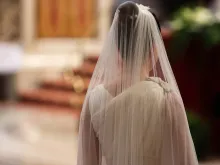 عروس في بازيليك القدّيس بطرس في الفاتيكان