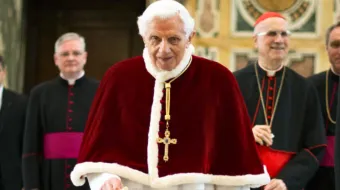 البابا الراحل بنديكتوس السادس عشر مصدر الصورة: Richard Hedberg/Pinterest