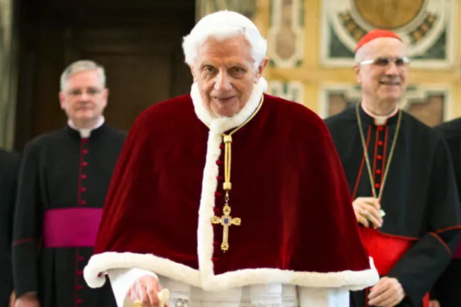 البابا الراحل بنديكتوس السادس عشر