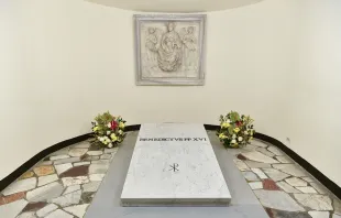 ضريح البابا بنديكتوس السادس عشر في المغاور الفاتيكانيّة Provided by: Vatican Media