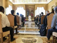 البابا فرنسيس يلتقي الرهبان «الأغسطينيين للانتقال»