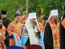 مطران كييف وعموم أوكرانيا للكنيسة الأرثوذكسية الأوكرانية (بطريركية موسكو)، في قداس في كييف، 8 مايو 2016.