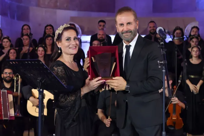 كورال «المحبّة-سورية» يكرّم العذراء في الكنيسة الأولى المكرّسة لها وفق التقليد المسيحي