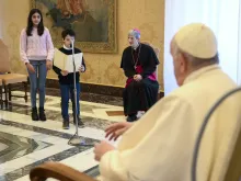 البابا فرنسيس يستقبل أطفال منظّمة العمل الكاثوليكيّة الإيطاليّة