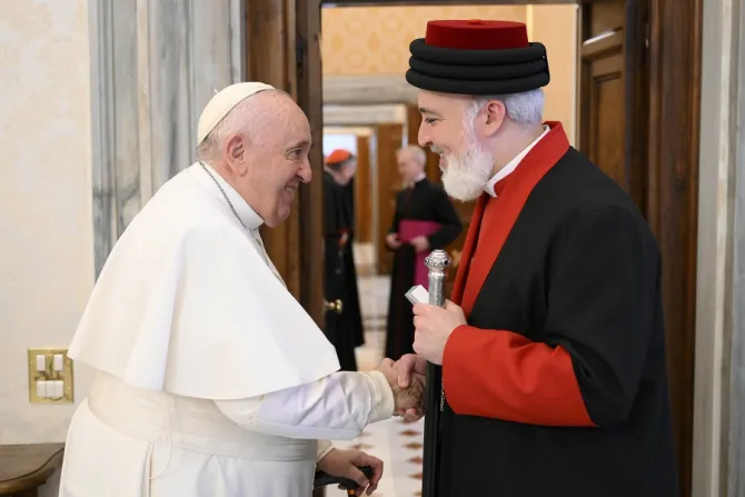 البابا فرنسيس يلتقي بطريرك كنيسة المشرق الآشوريّة مار آوا الثالث اليوم في الفاتيكان-3