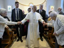 البابا لاوون الرابع عشر يزور دار رعاية المُسنّين التابعة لراهبات الفقراء الصغيرات-إسطنبول، تركيا