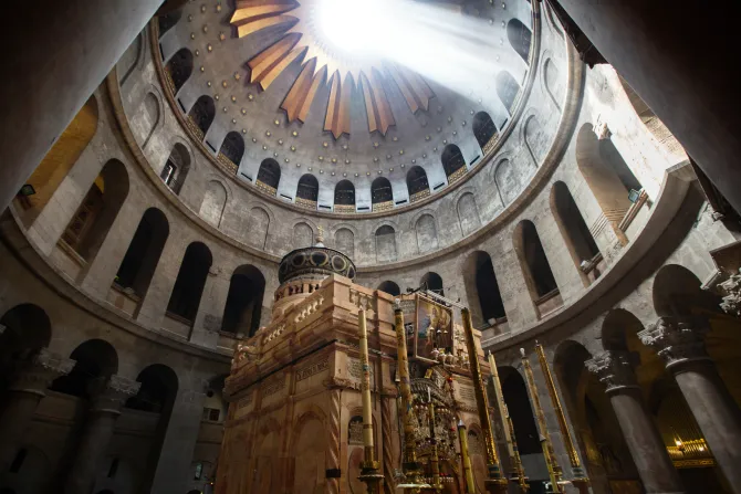 القبر المقدّس في كنيسة القيامة-القدس، الأراضي المقدسة
